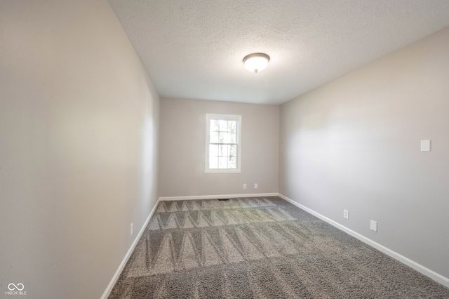 7824 Ashton Place, Fishers, IN 46038