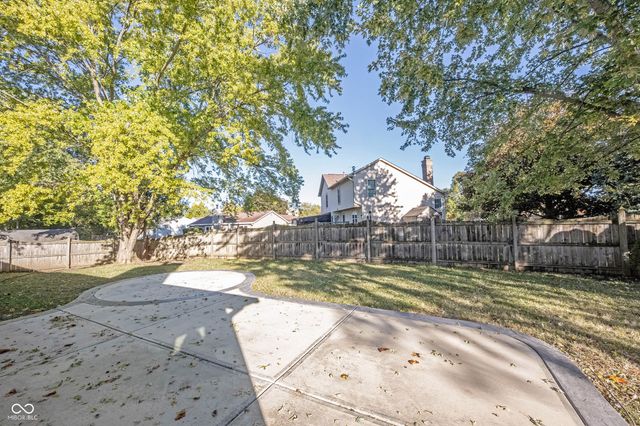 7824 Ashton Place, Fishers, IN 46038