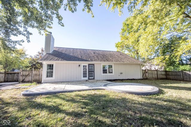 7824 Ashton Place, Fishers, IN 46038