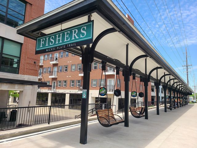 7824 Ashton Place, Fishers, IN 46038