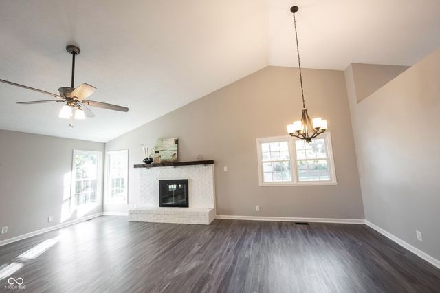 7824 Ashton Place, Fishers, IN 46038