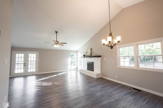 7824 Ashton Place, Fishers, IN 46038