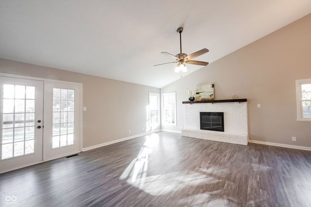 7824 Ashton Place, Fishers, IN 46038