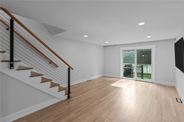 41 Dale Avenue D, Johnston, RI 02919