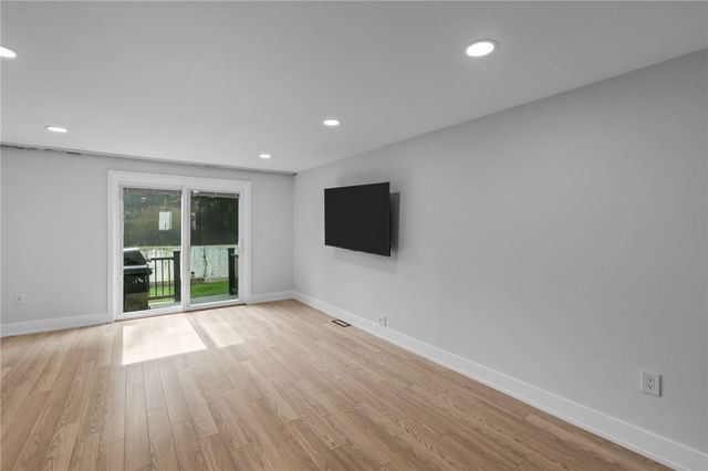 41 Dale Avenue D, Johnston, RI 02919