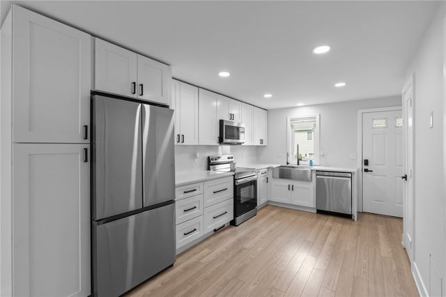 41 Dale Avenue D, Johnston, RI 02919