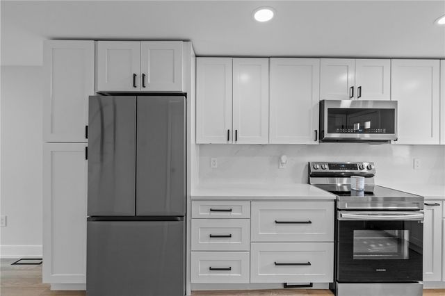 41 Dale Avenue D, Johnston, RI 02919