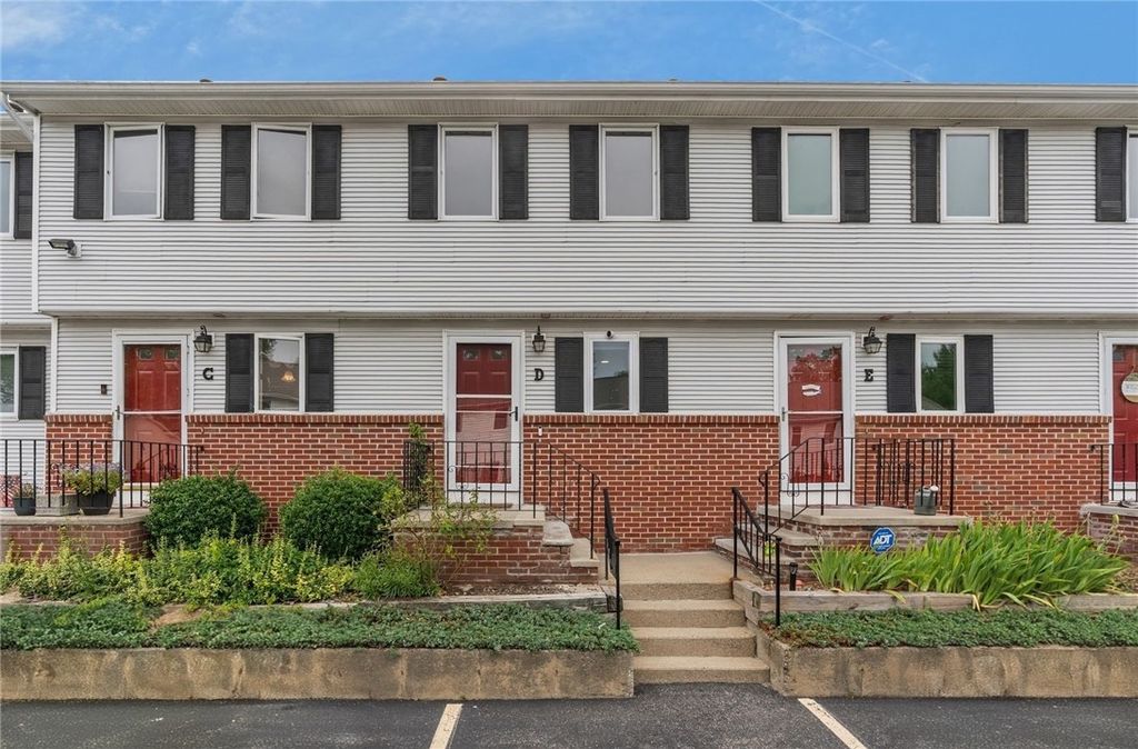 41 Dale Avenue D, Johnston, RI 02919