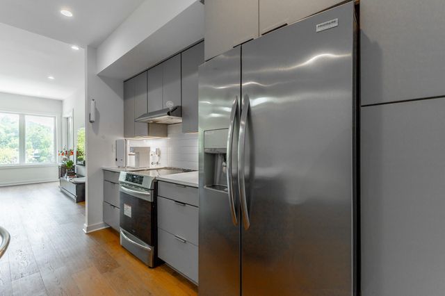 411 Fairpoint Street 308, Chattanooga, TN 37405