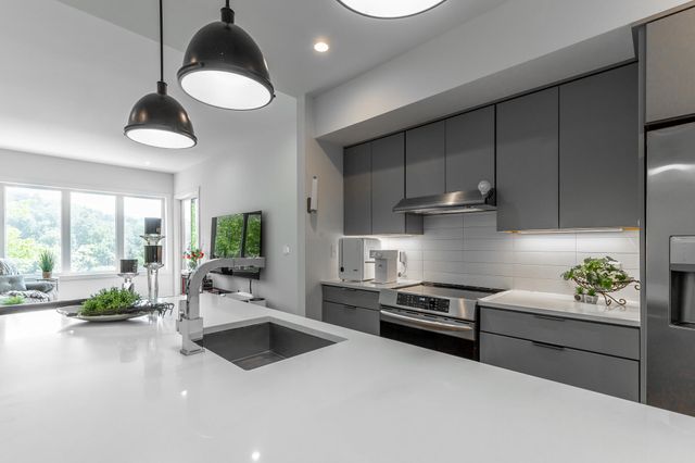 411 Fairpoint Street 308, Chattanooga, TN 37405