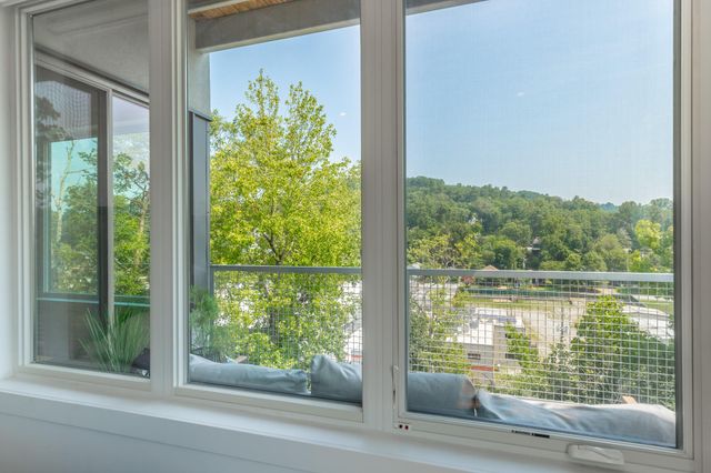 411 Fairpoint Street 308, Chattanooga, TN 37405