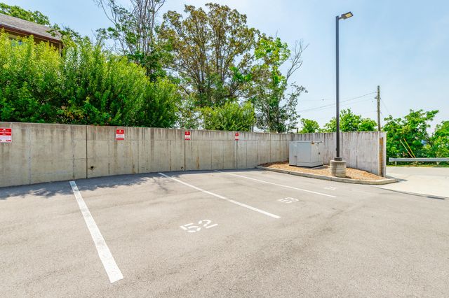 411 Fairpoint Street 308, Chattanooga, TN 37405