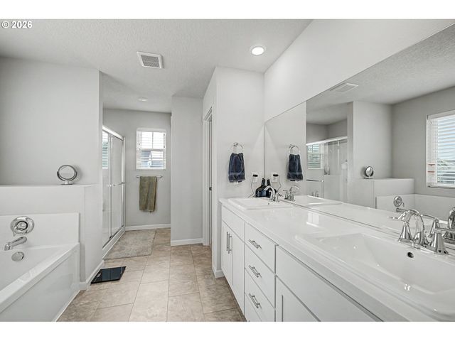 2753 Nw SHADDEN Dr, Mc Minnville, OR 97128