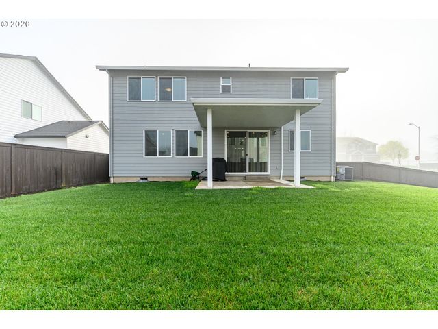 2753 Nw SHADDEN Dr, Mc Minnville, OR 97128