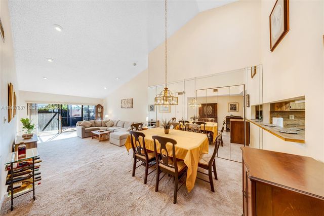 567 NE 199th Ter 1S, Miami, FL 33179