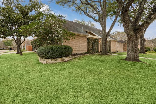 11930 Westmere Drive, Houston, TX 77077