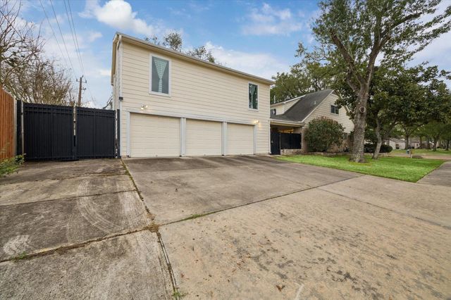 11930 Westmere Drive, Houston, TX 77077