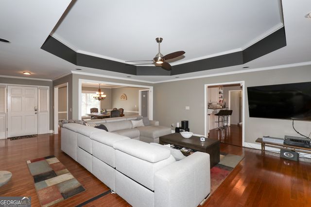 482 Buck Trail, Hoschton, GA 30548