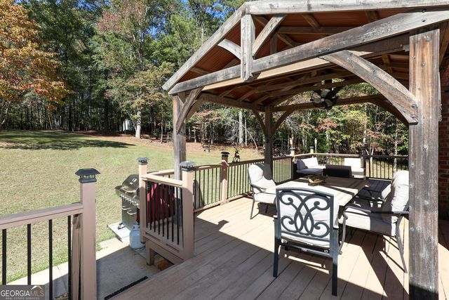 482 Buck Trail, Hoschton, GA 30548