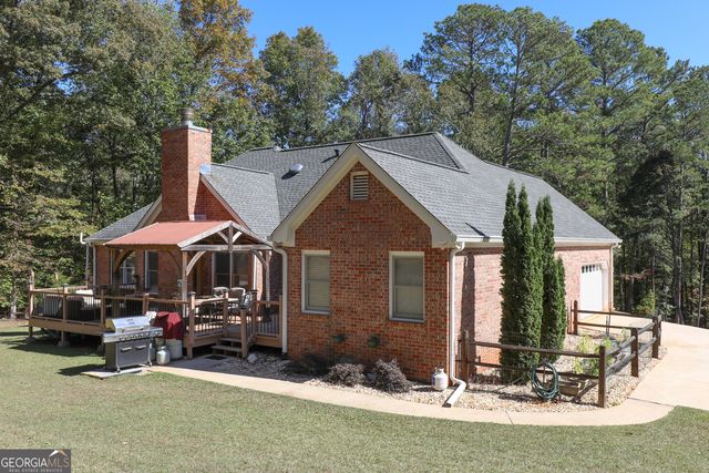 482 Buck Trail, Hoschton, GA 30548