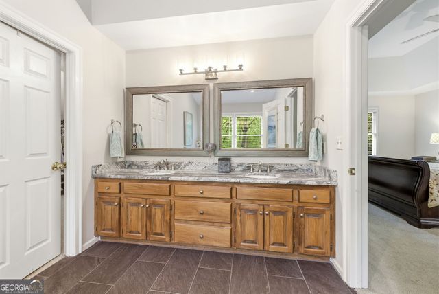 521 River Bridge Trail, Cornelia, GA 30531