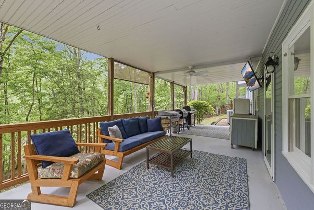 521 River Bridge Trail, Cornelia, GA 30531