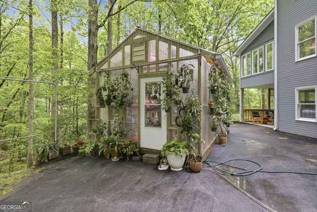 521 River Bridge Trail, Cornelia, GA 30531