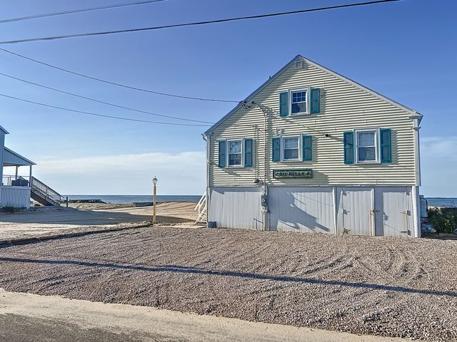 75 Circle Beach Road, Madison, CT 06443