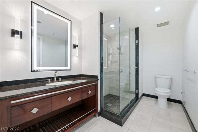 2700 Las Vegas Boulevard 3304, Las Vegas, NV 89109