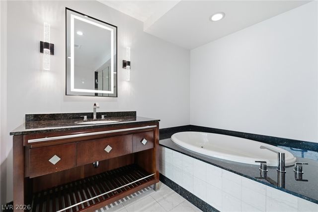 2700 Las Vegas Boulevard 3304, Las Vegas, NV 89109