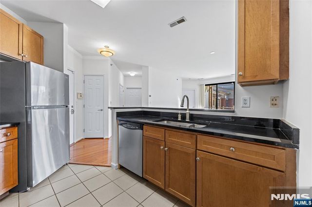26 Ave At Port Imperial 425, West New York, NJ 07093