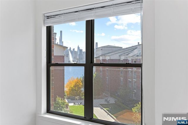 26 Ave At Port Imperial 425, West New York, NJ 07093