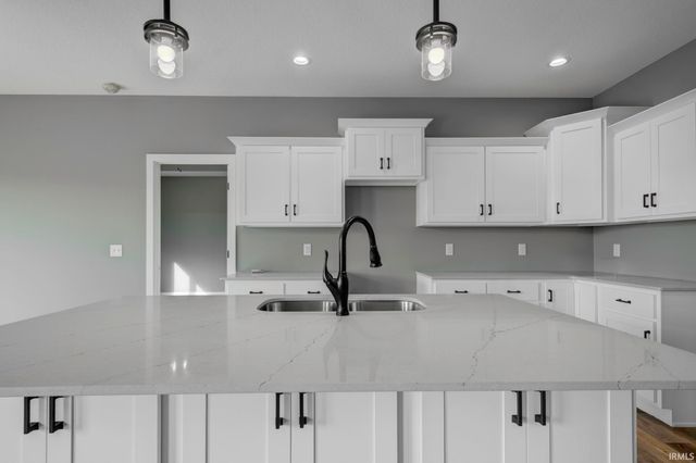 1397 Dixon Place, Huntertown, IN 46748