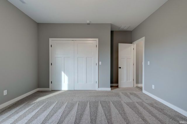 1397 Dixon Place, Huntertown, IN 46748