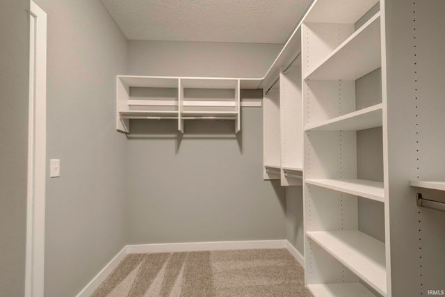 1397 Dixon Place, Huntertown, IN 46748