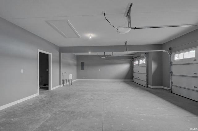 1397 Dixon Place, Huntertown, IN 46748