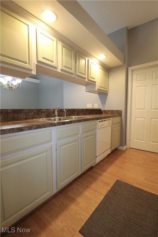 3 Fox Run Cove B, Norwalk, OH 44857