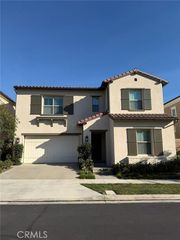 58 Longchamp, Irvine, CA 92602