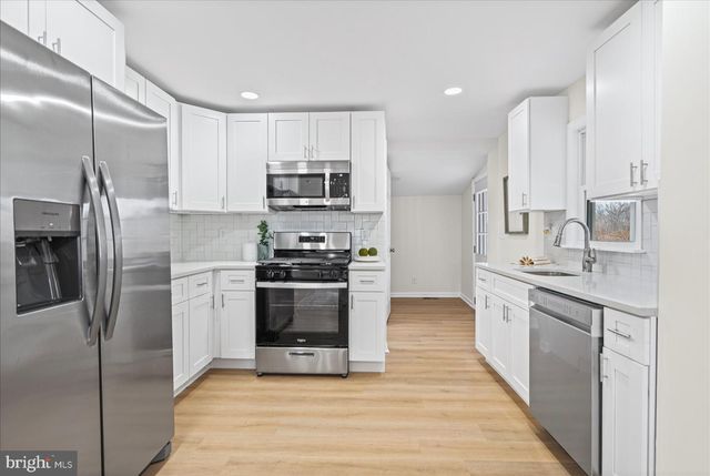 4412 MAPLE AVE, Baltimore, MD 21227