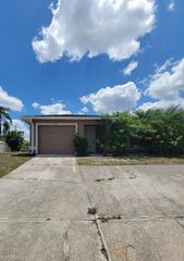 306 Leeland Heights BLVD E, Lehigh Acres, FL 33936