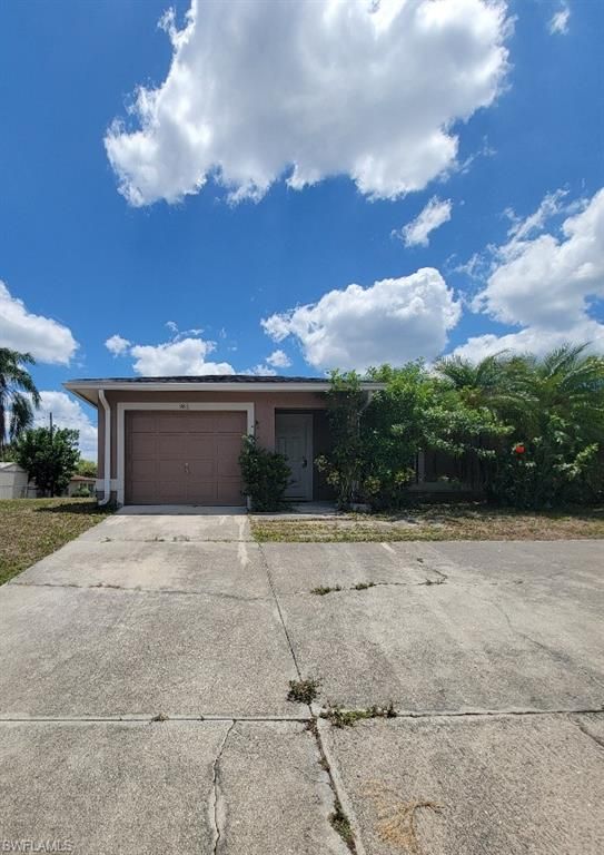 306 Leeland Heights BLVD E, Lehigh Acres, FL 33936