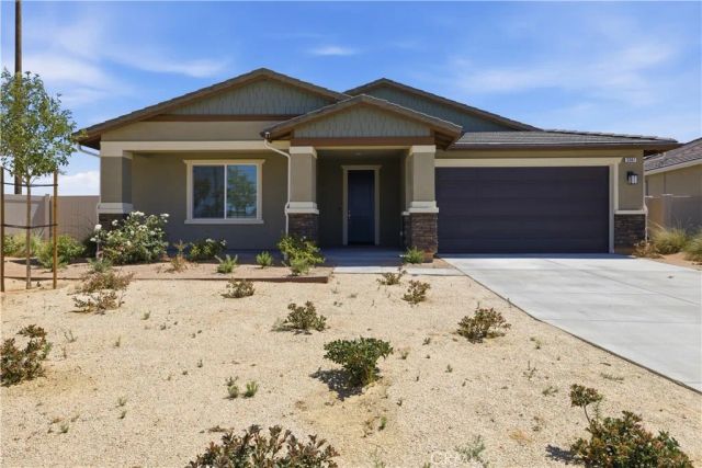 3347 Emerald Ln, Lancaster, CA 93535