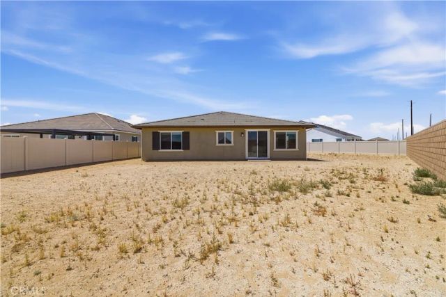 3347 Emerald Ln, Lancaster, CA 93535