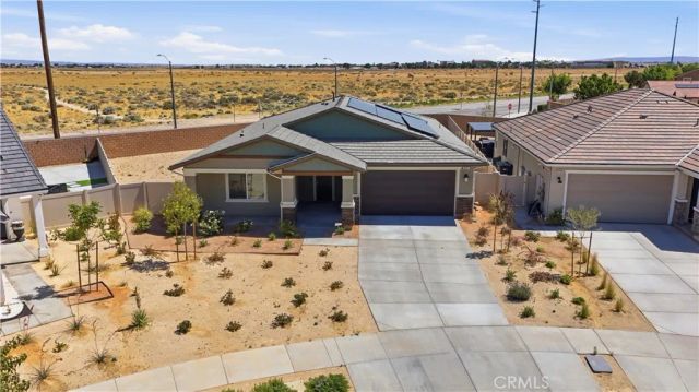 3347 Emerald Ln, Lancaster, CA 93535