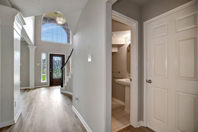 1709 Orlando Street, Friendswood, TX 77546