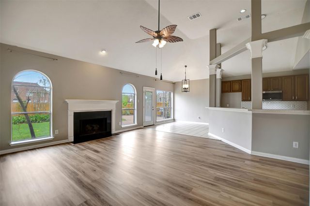 1709 Orlando Street, Friendswood, TX 77546