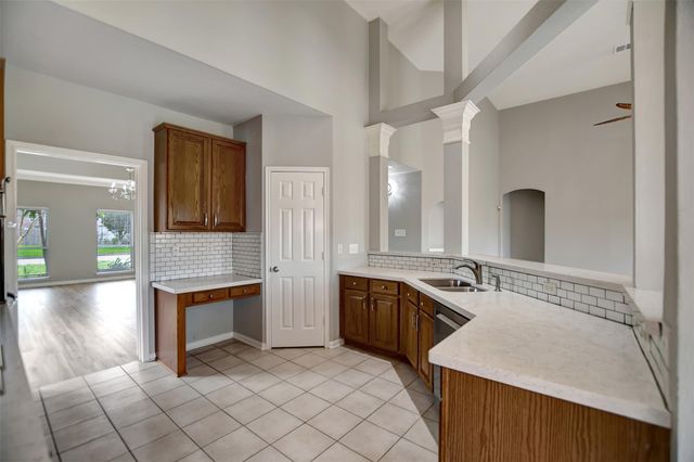 1709 Orlando Street, Friendswood, TX 77546