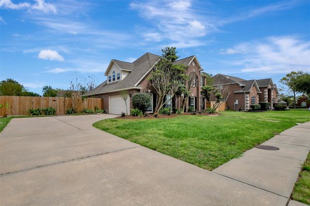 1709 Orlando Street, Friendswood, TX 77546