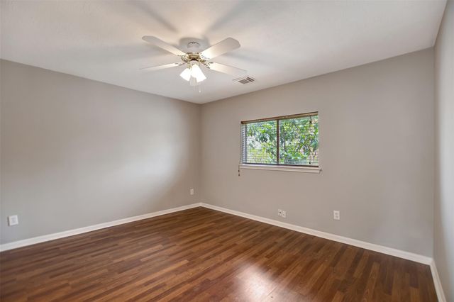 1709 Orlando Street, Friendswood, TX 77546