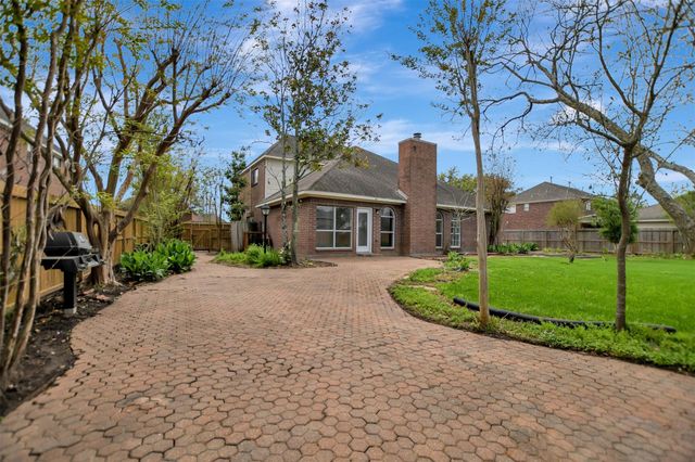 1709 Orlando Street, Friendswood, TX 77546